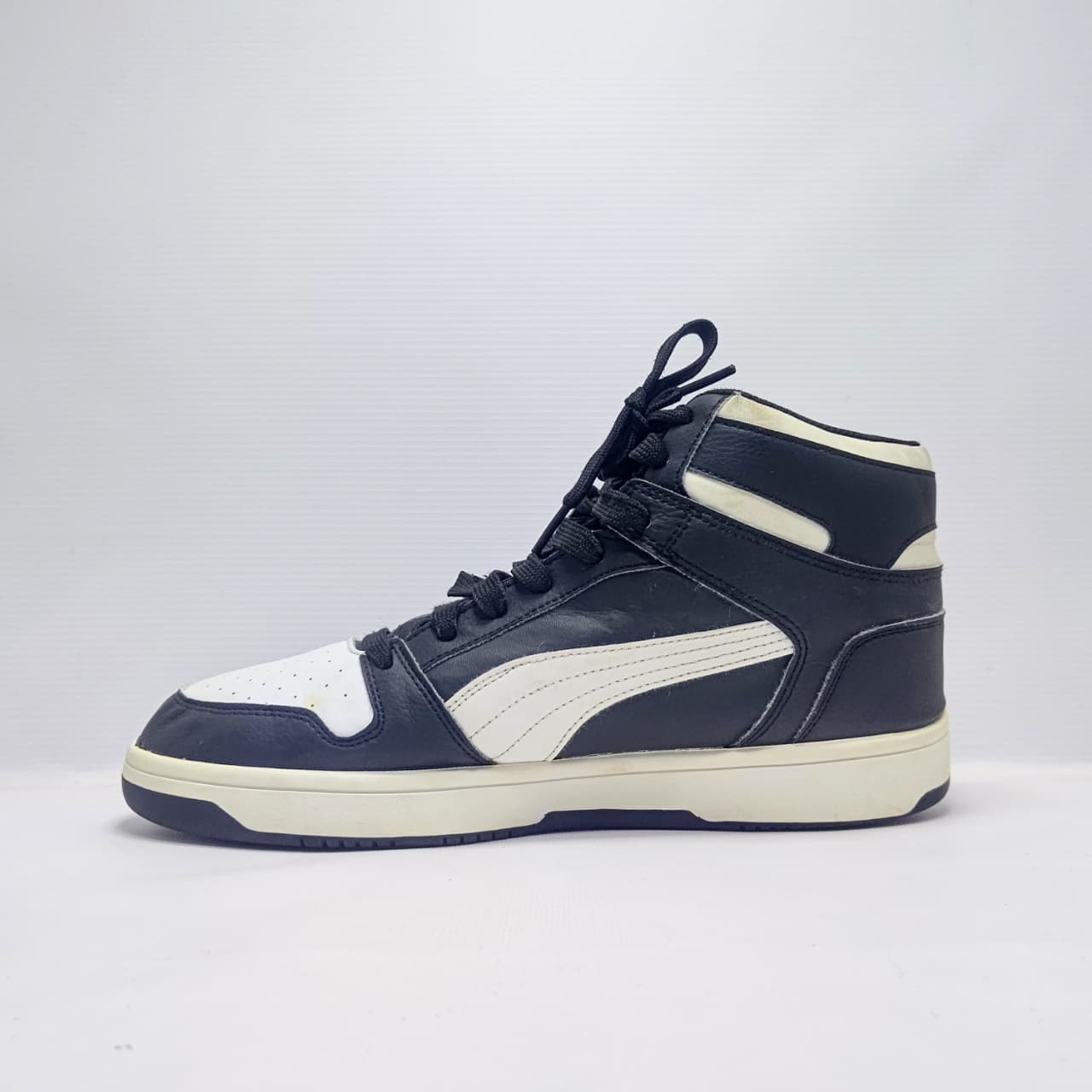 Puma Rebound layup