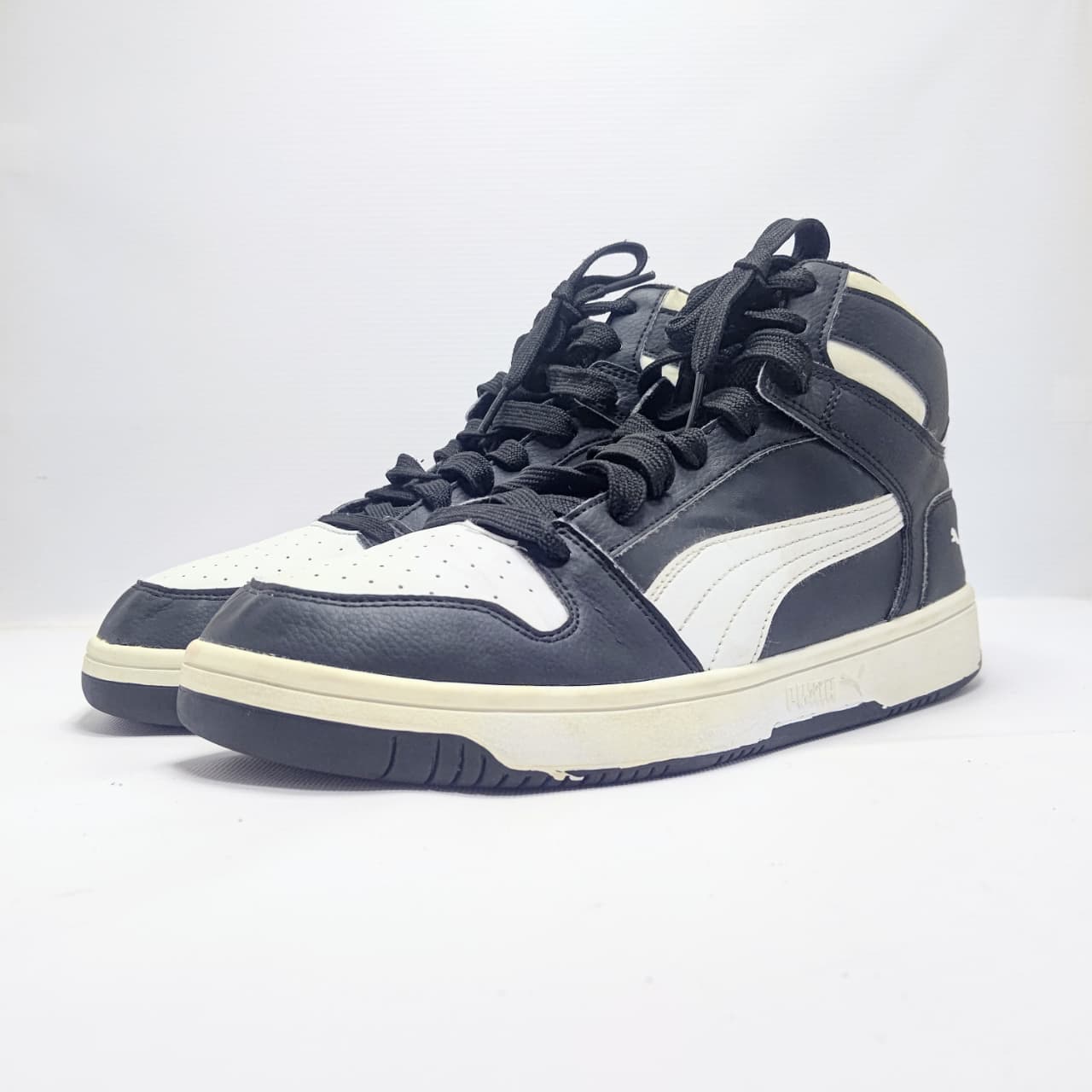 Puma Rebound layup