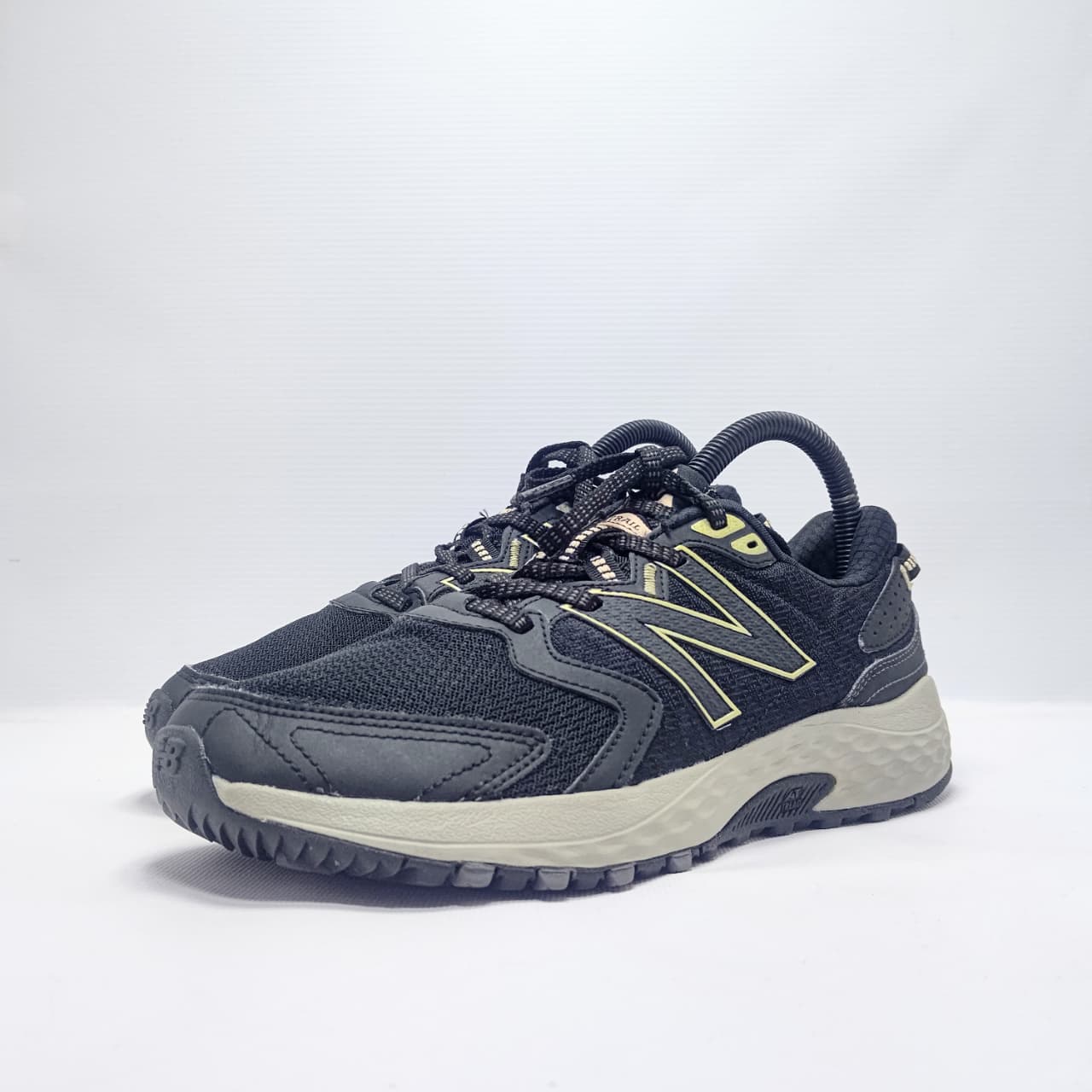 New Balance 410V7