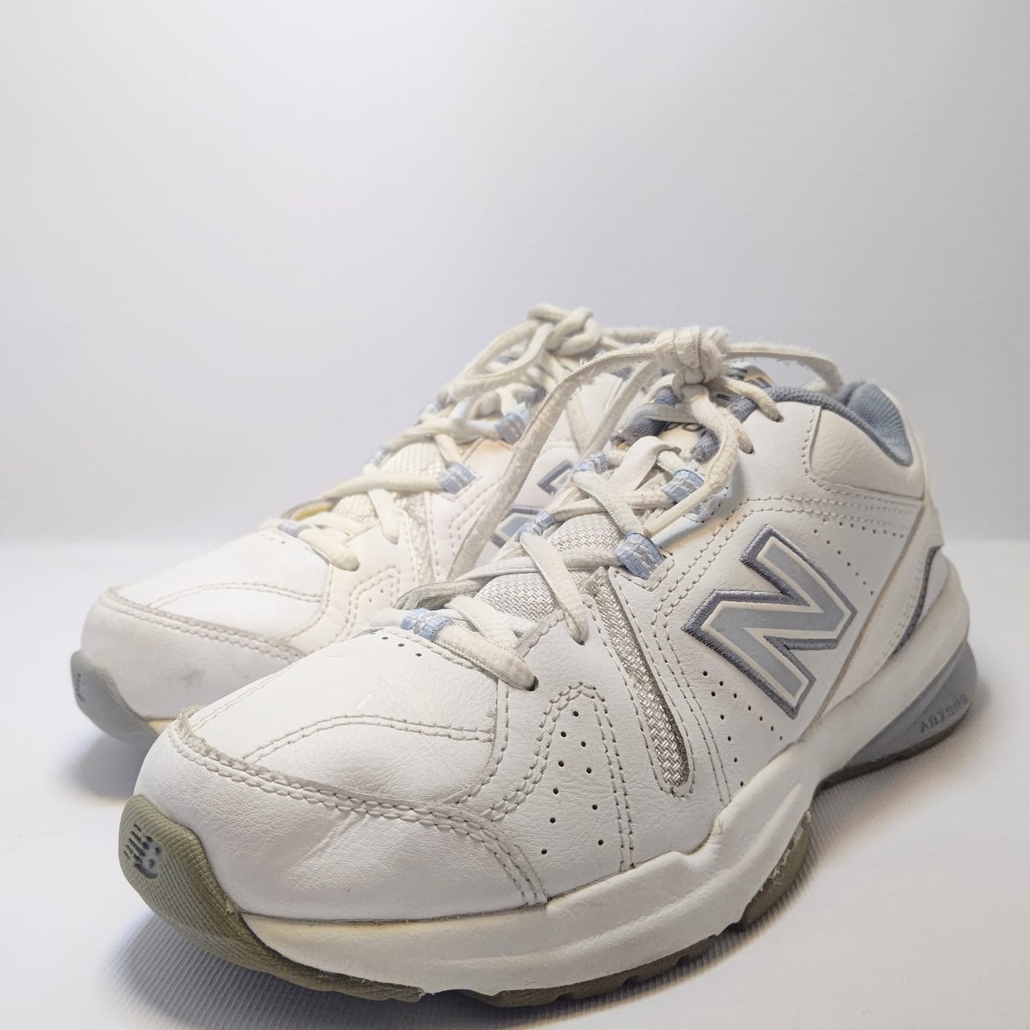 New Balance 608