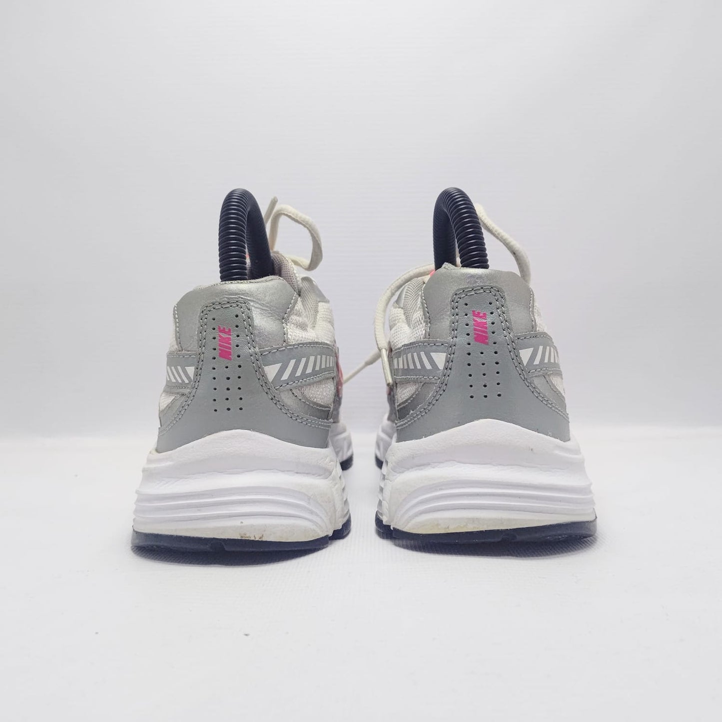 Nike Initiator