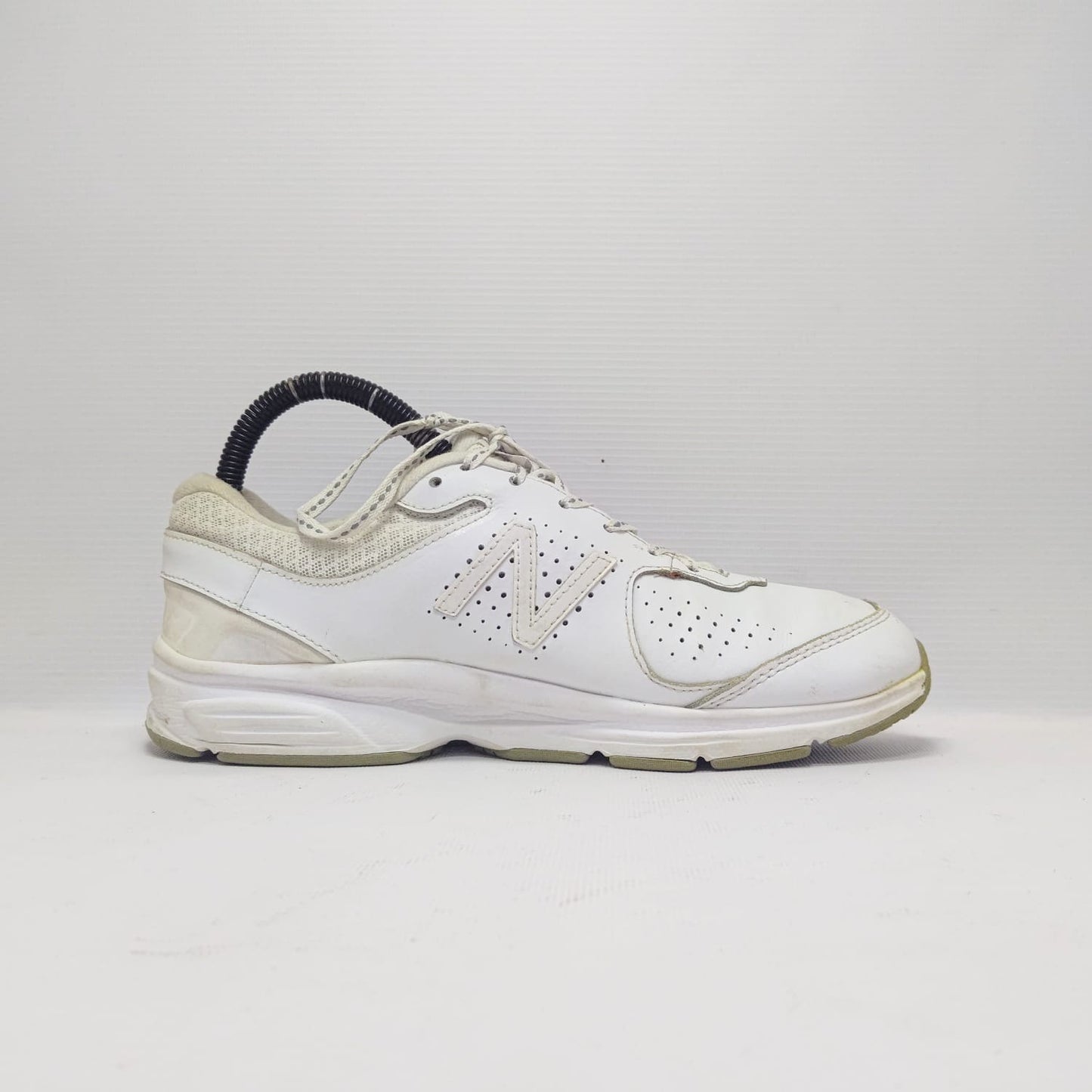New Balance 411v2