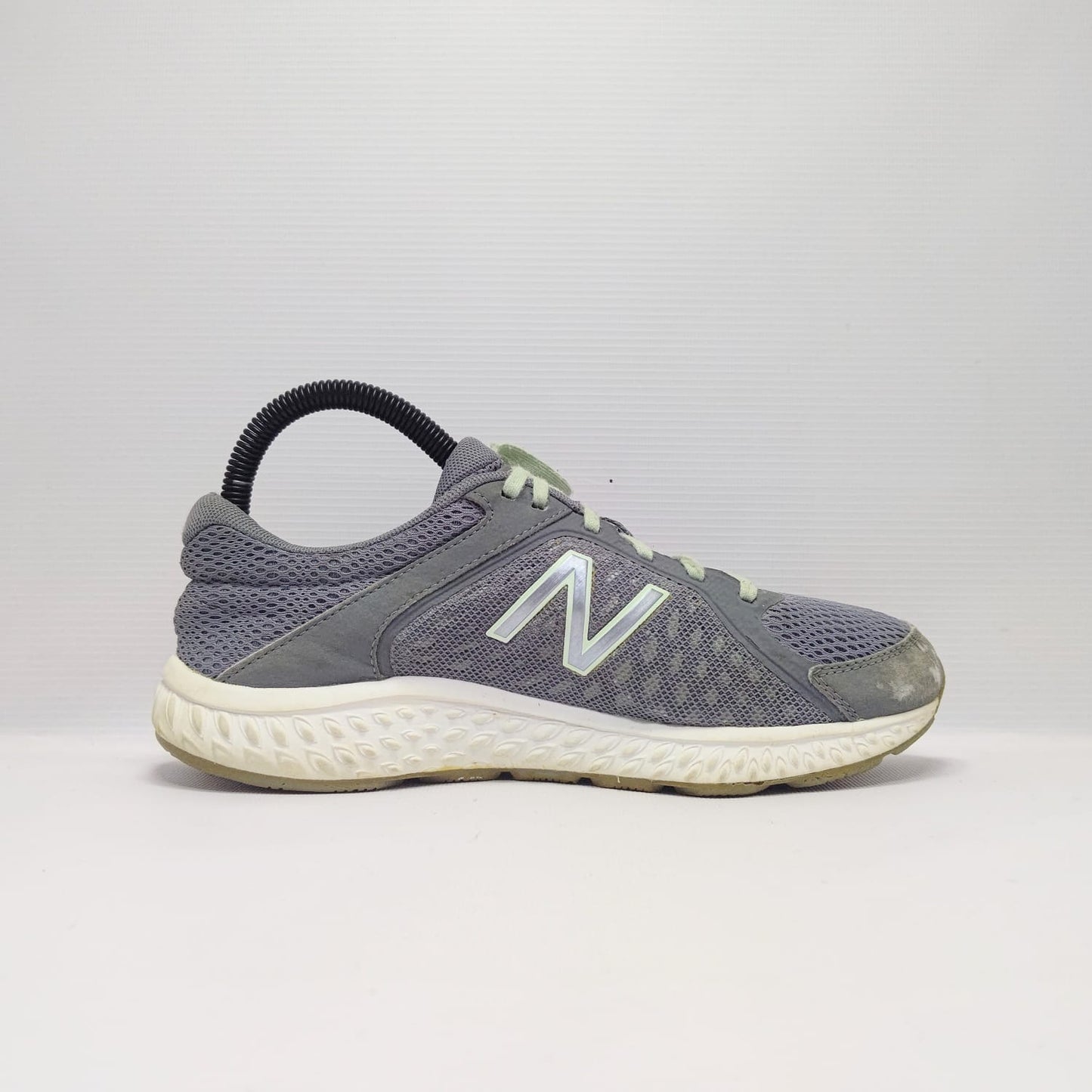 New Balance 420 V4