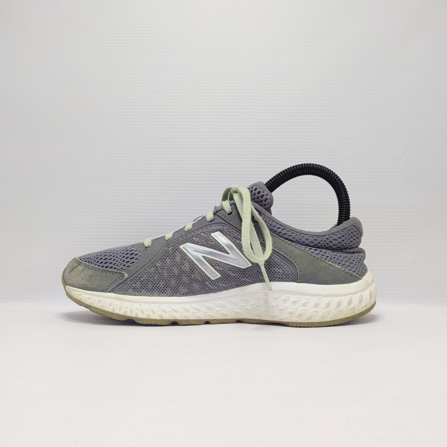 New Balance 420 V4