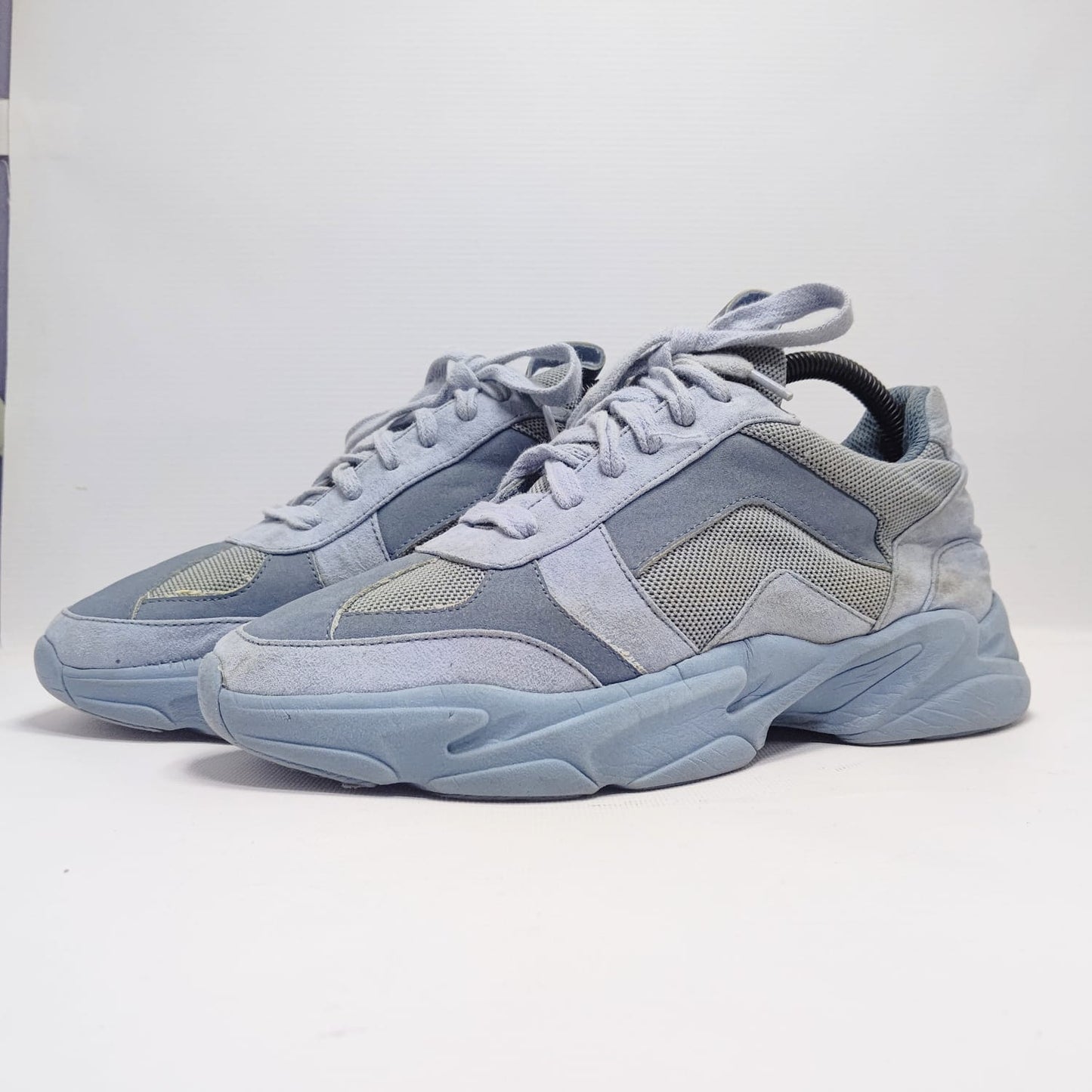 ICE BLUE SNEAKERS