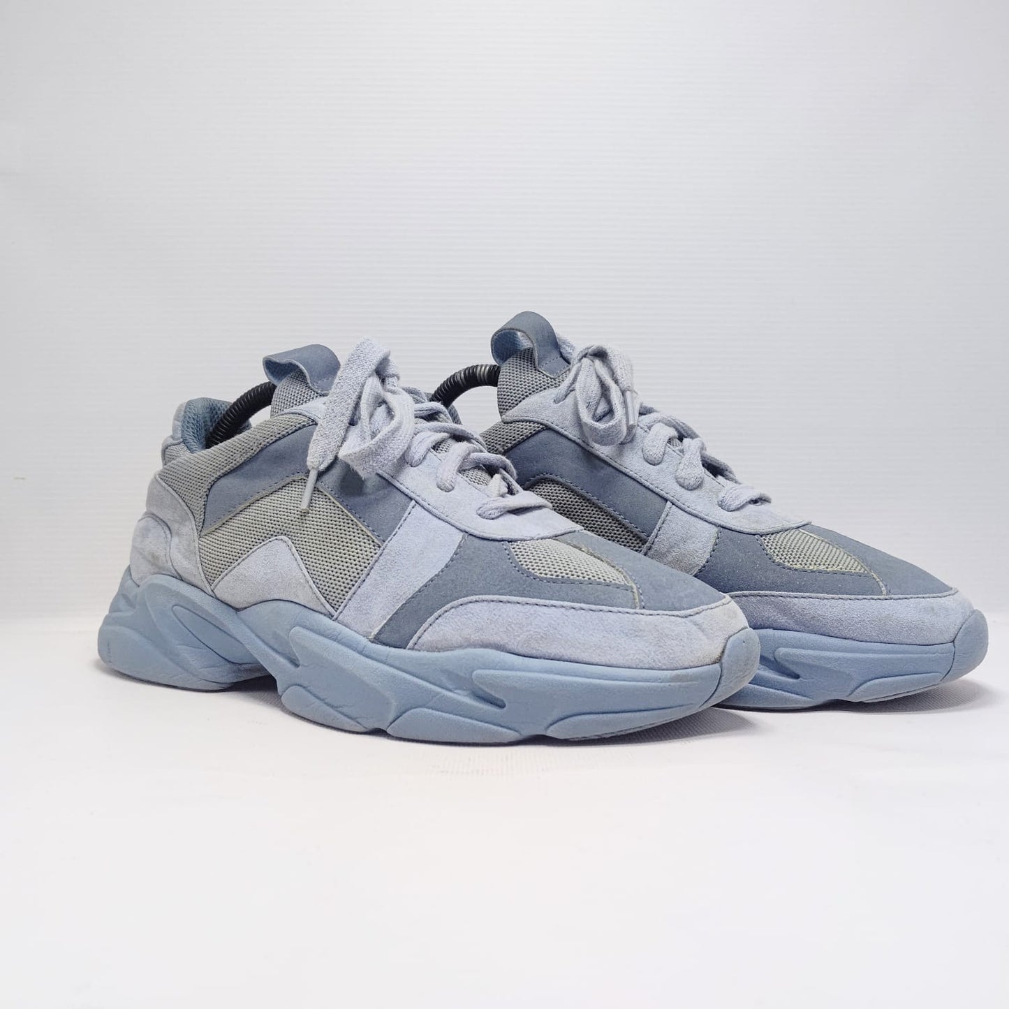 ICE BLUE SNEAKERS