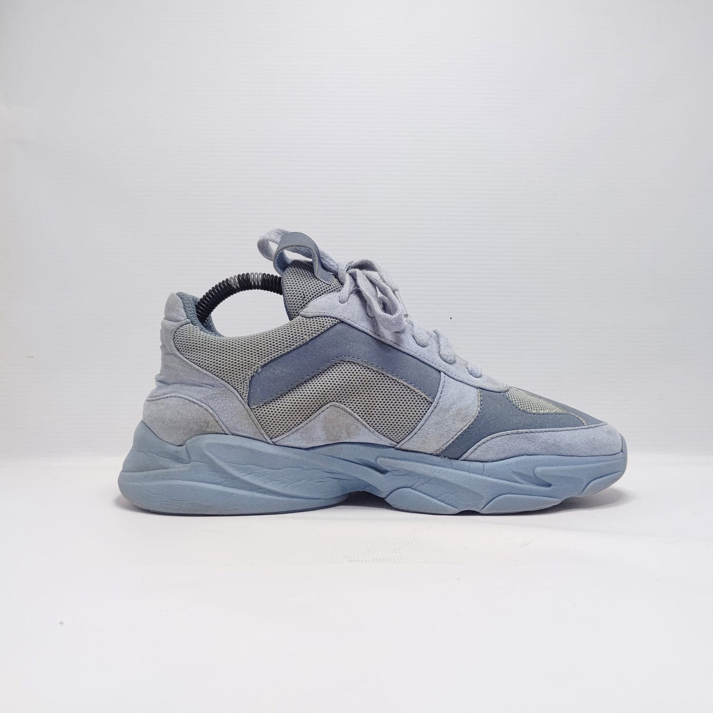 ICE BLUE SNEAKERS