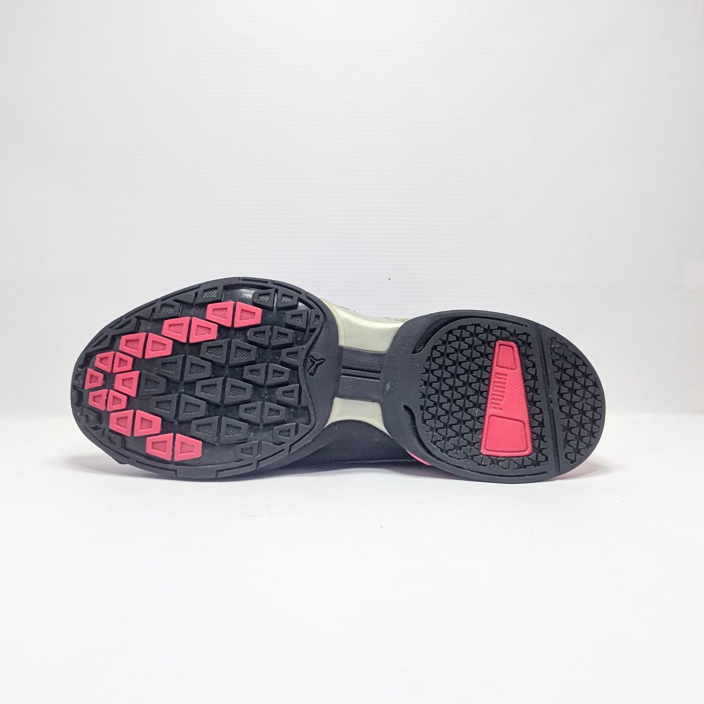 PUMA WOMEN'S TAZON 6