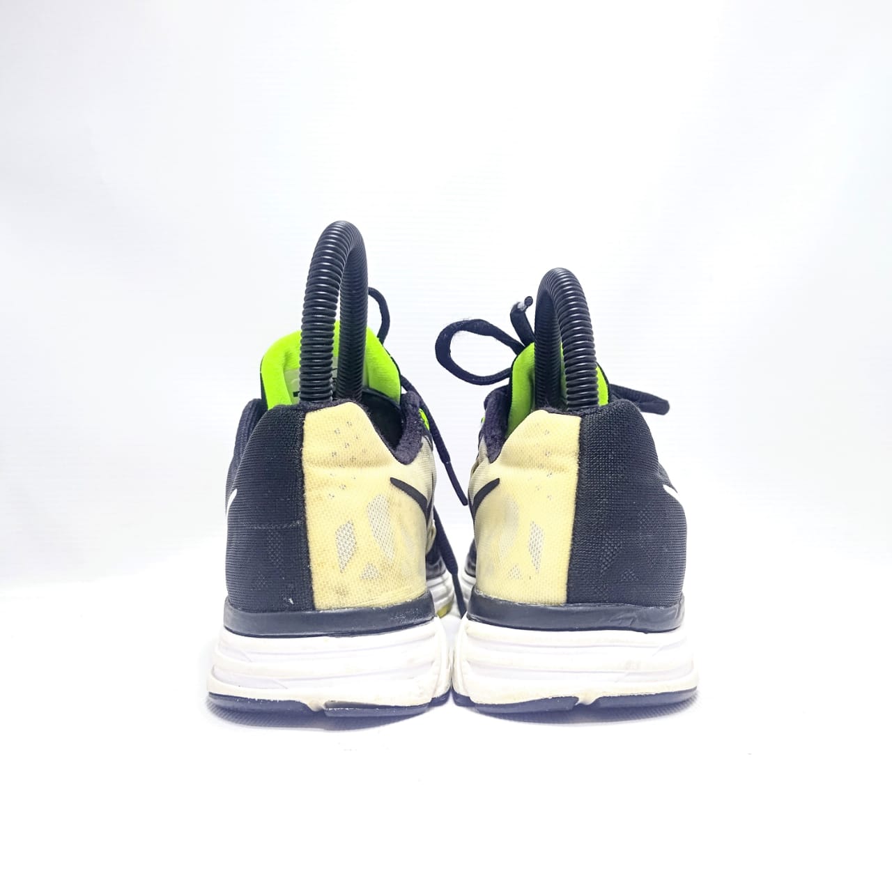 NIKE VOMERO 9