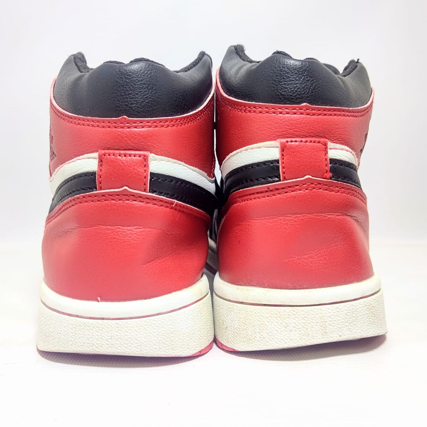 NIKE AIR JORDAN