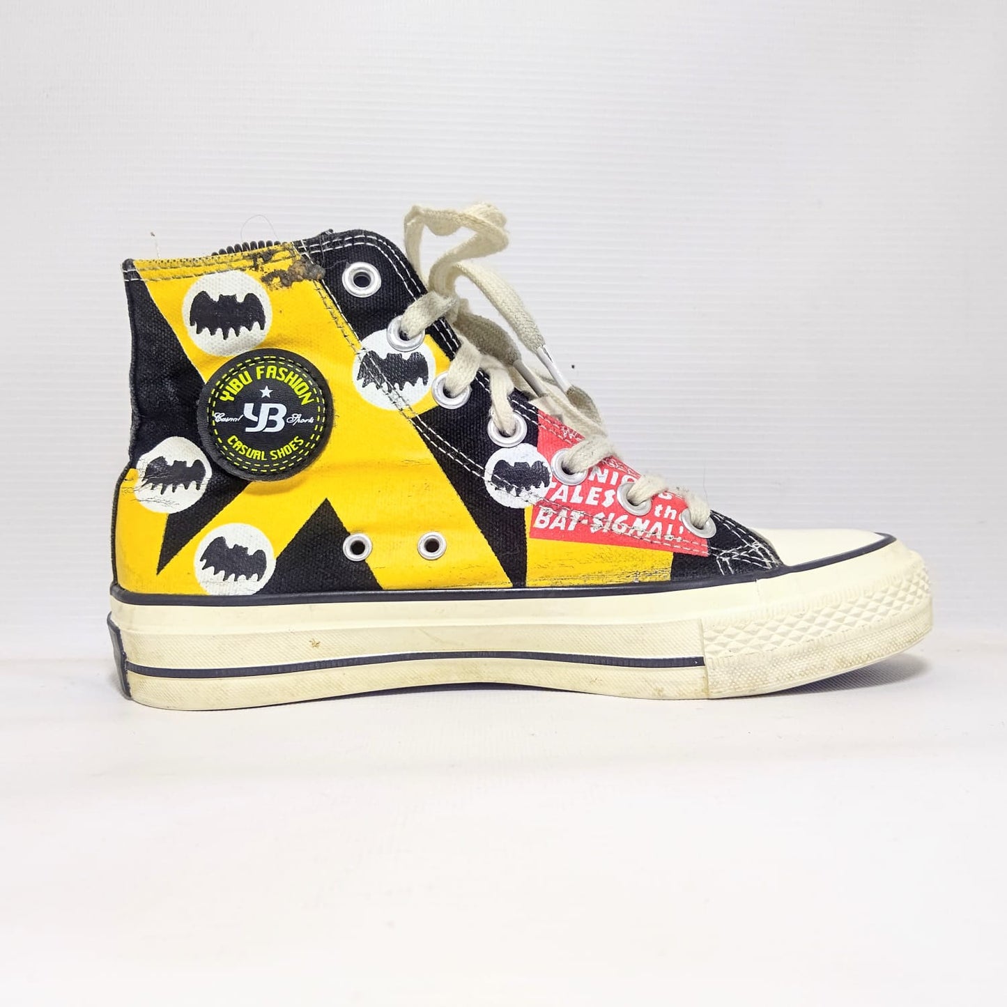 Batman Converse