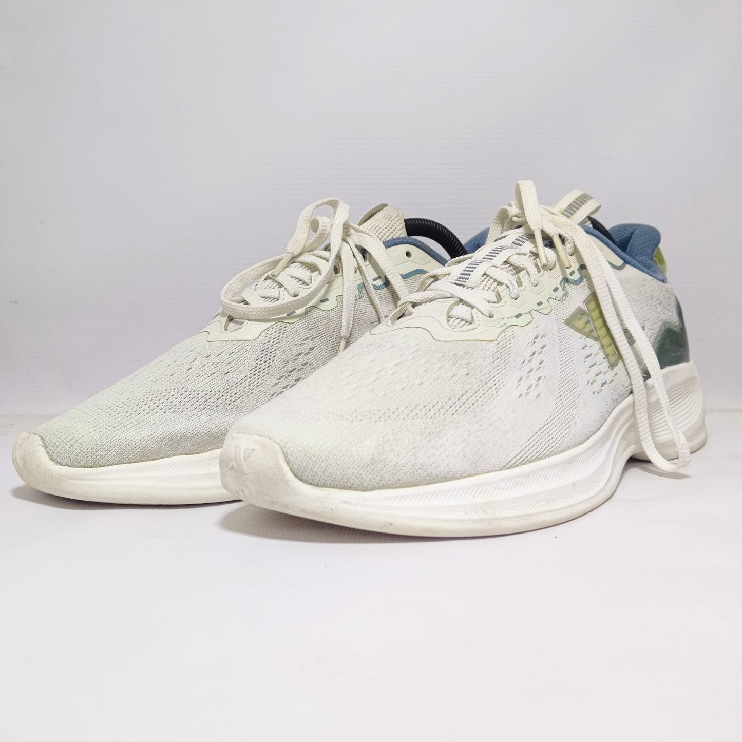 Xtep Shoes