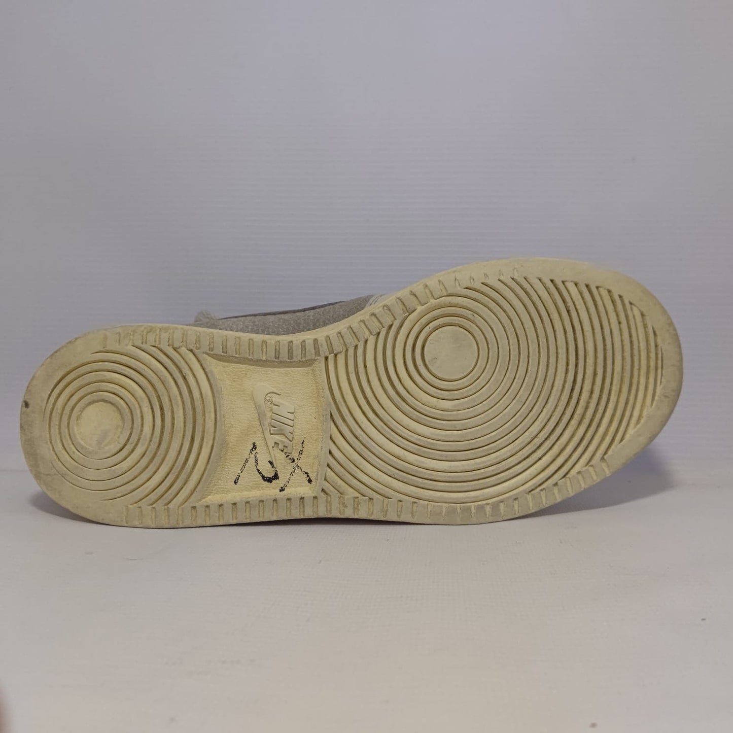 Nike Court Borough Low Sneakers