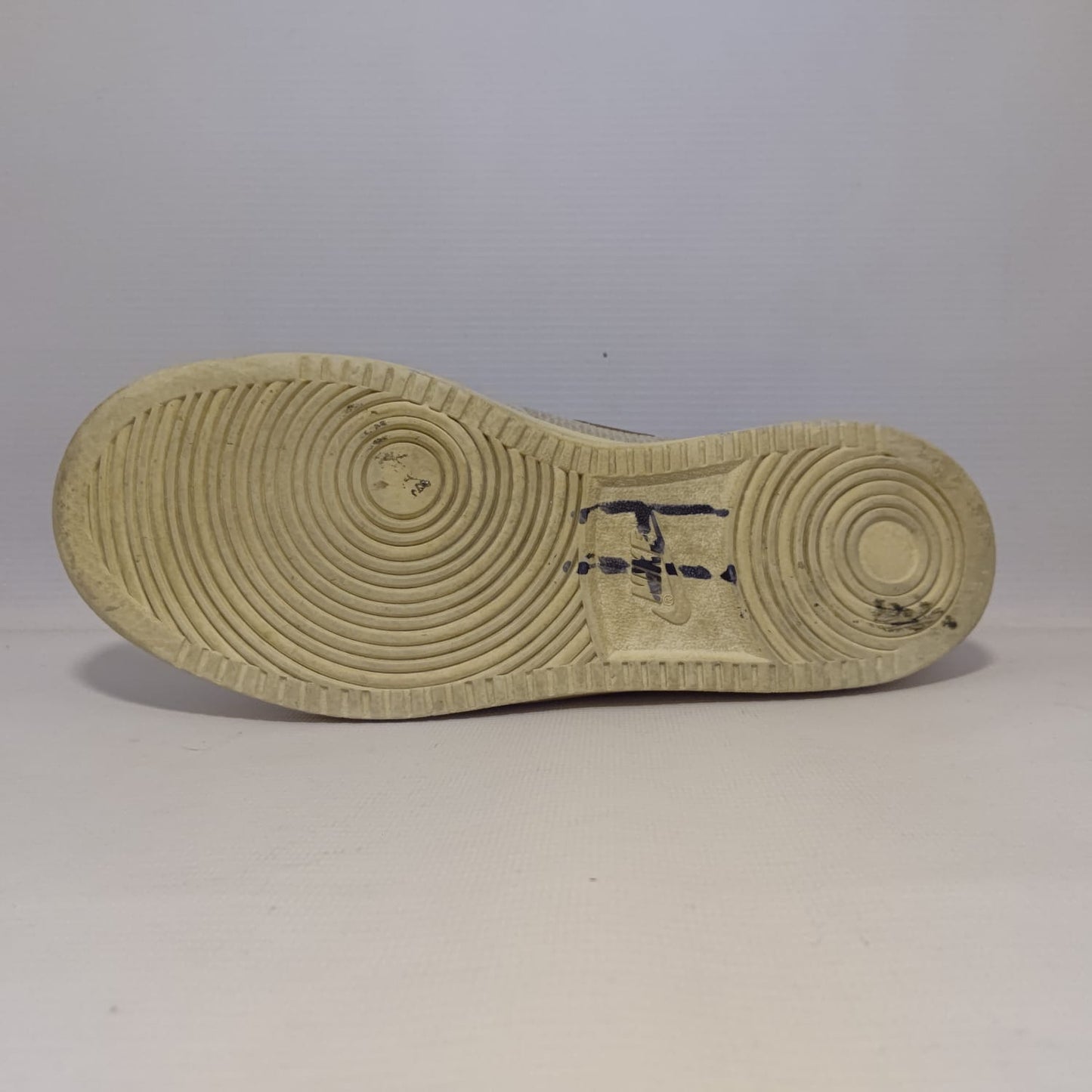 Nike Court Borough Low Sneakers