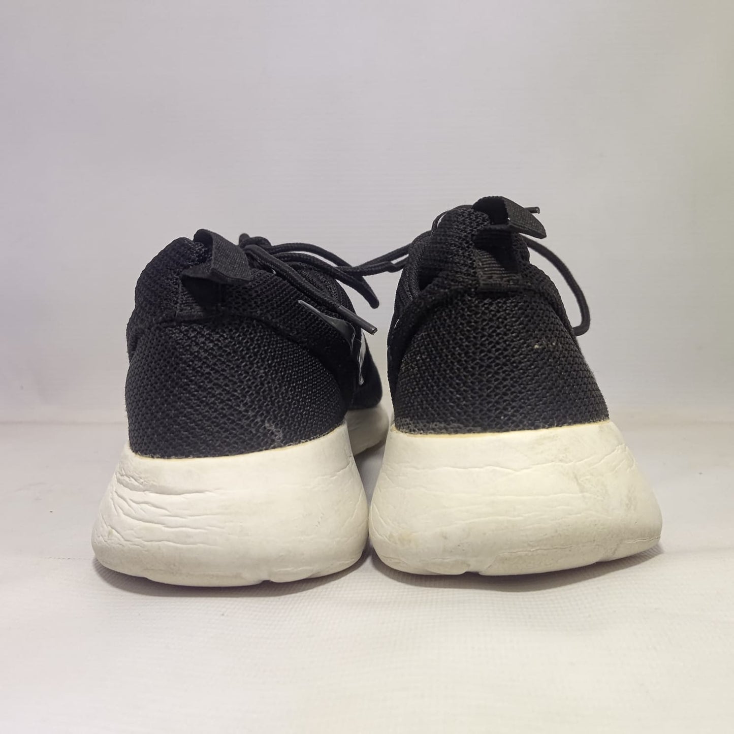 Nike Roshe One Shoes