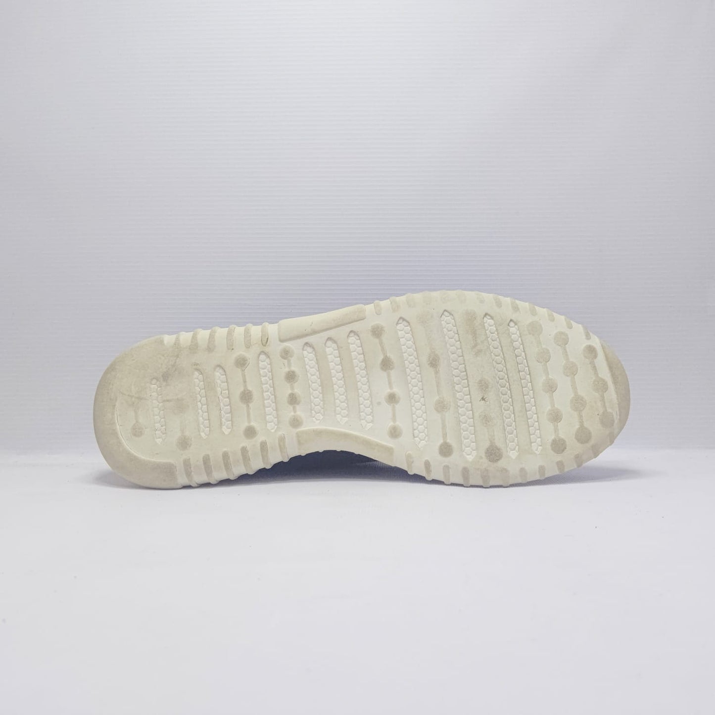 Blue Sneakers (China)