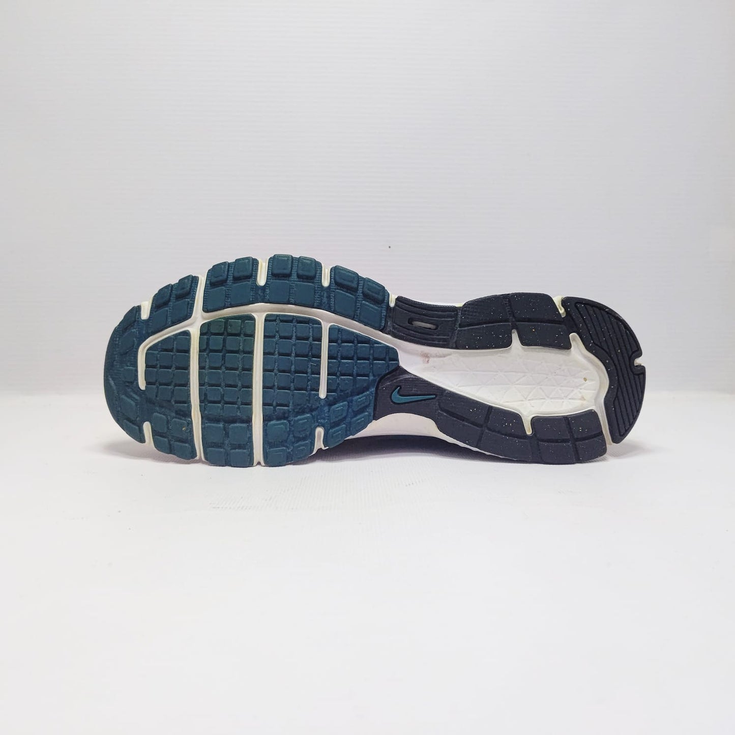 NIKE REVOLUTION 2