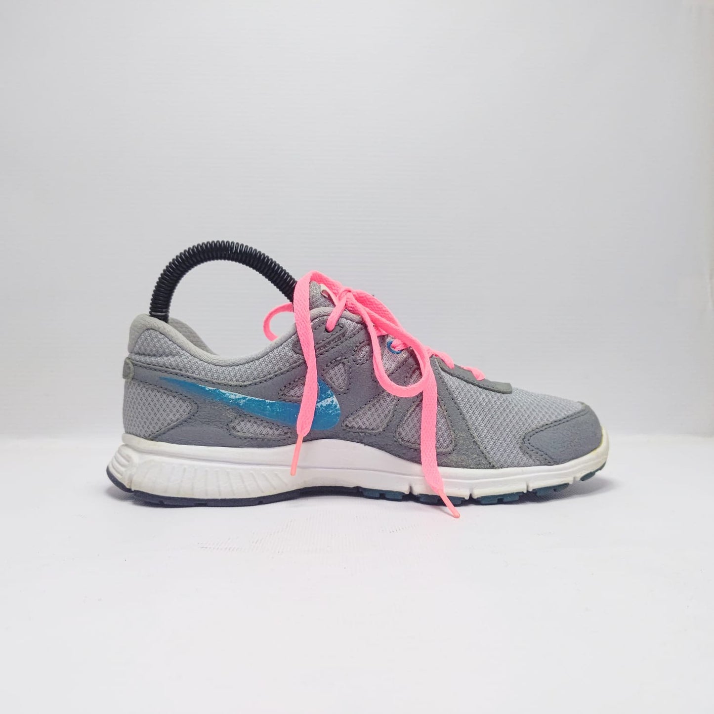 NIKE REVOLUTION 2