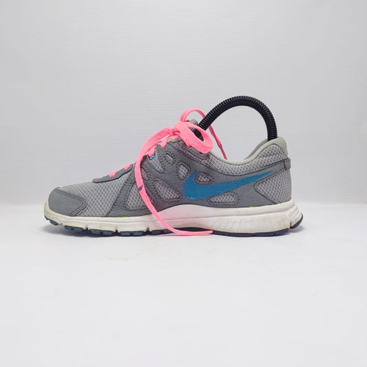NIKE REVOLUTION 2