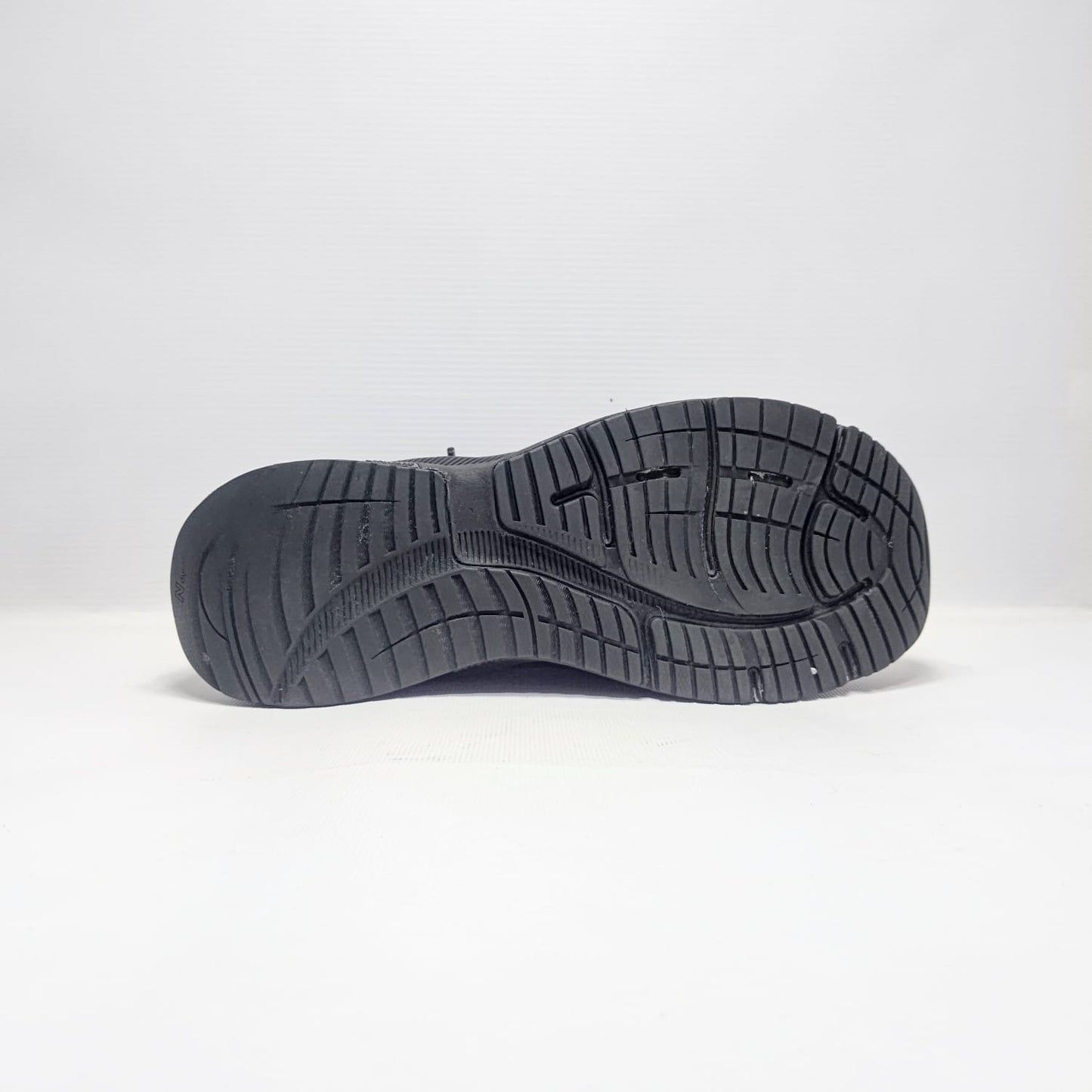 NEW BALANCE 847 V4