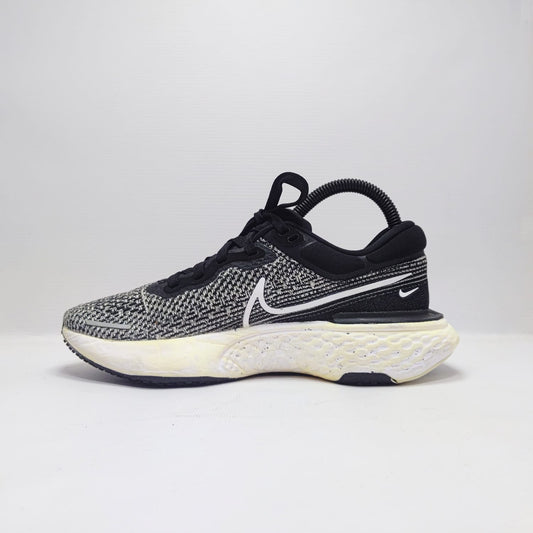NIKE ZOOMX