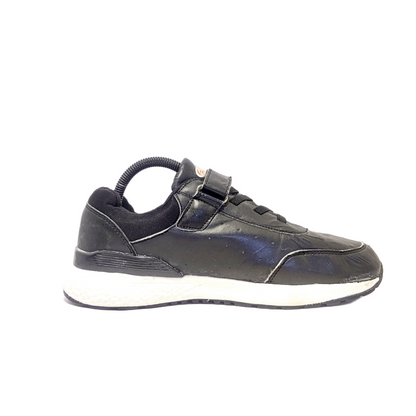 CHINES BRANDED SNEAKERS