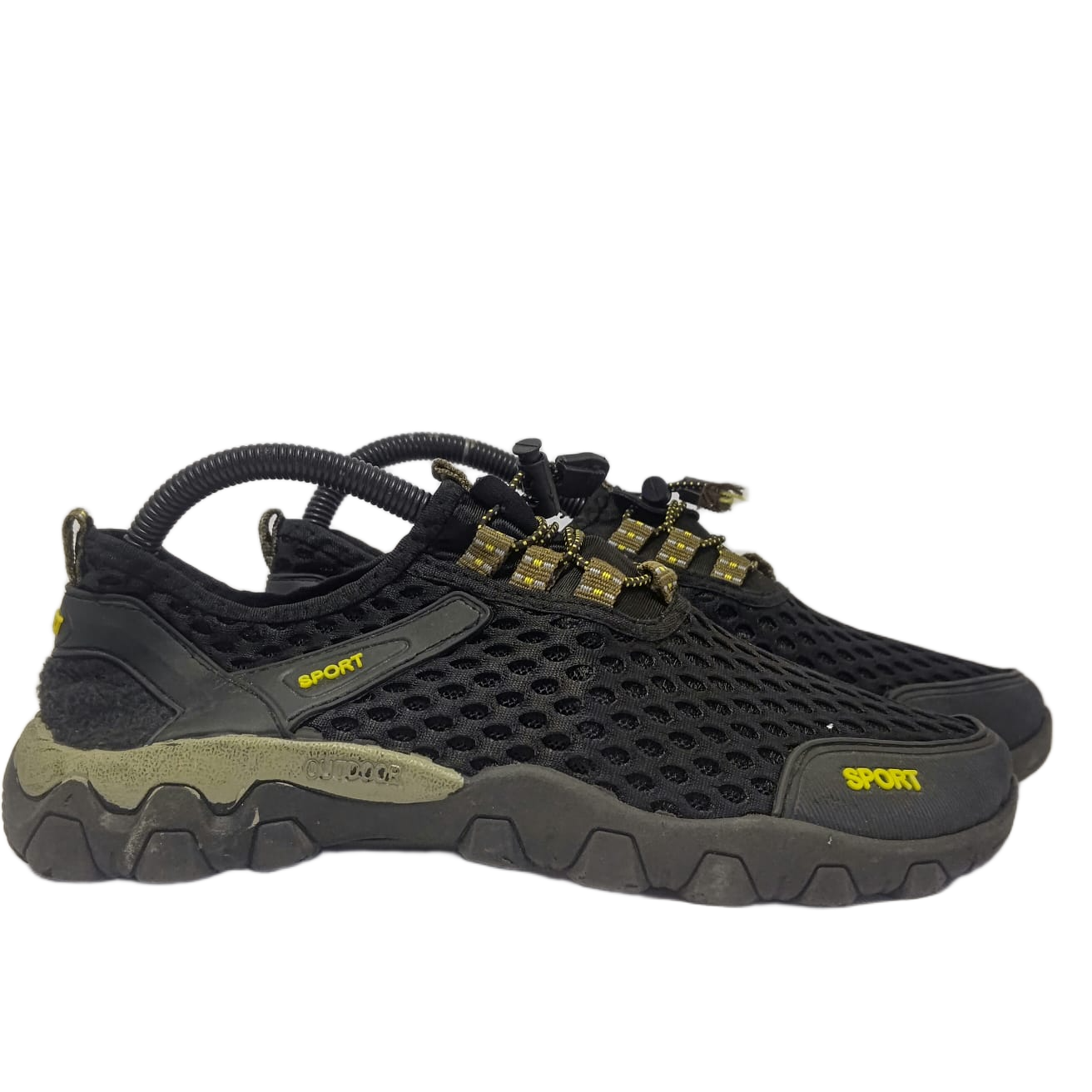 CHINA BRANDED SNEAKERS