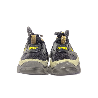CHINA BRANDED SNEAKERS
