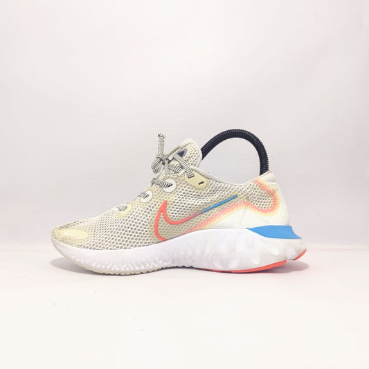 Nike Re New Shoes