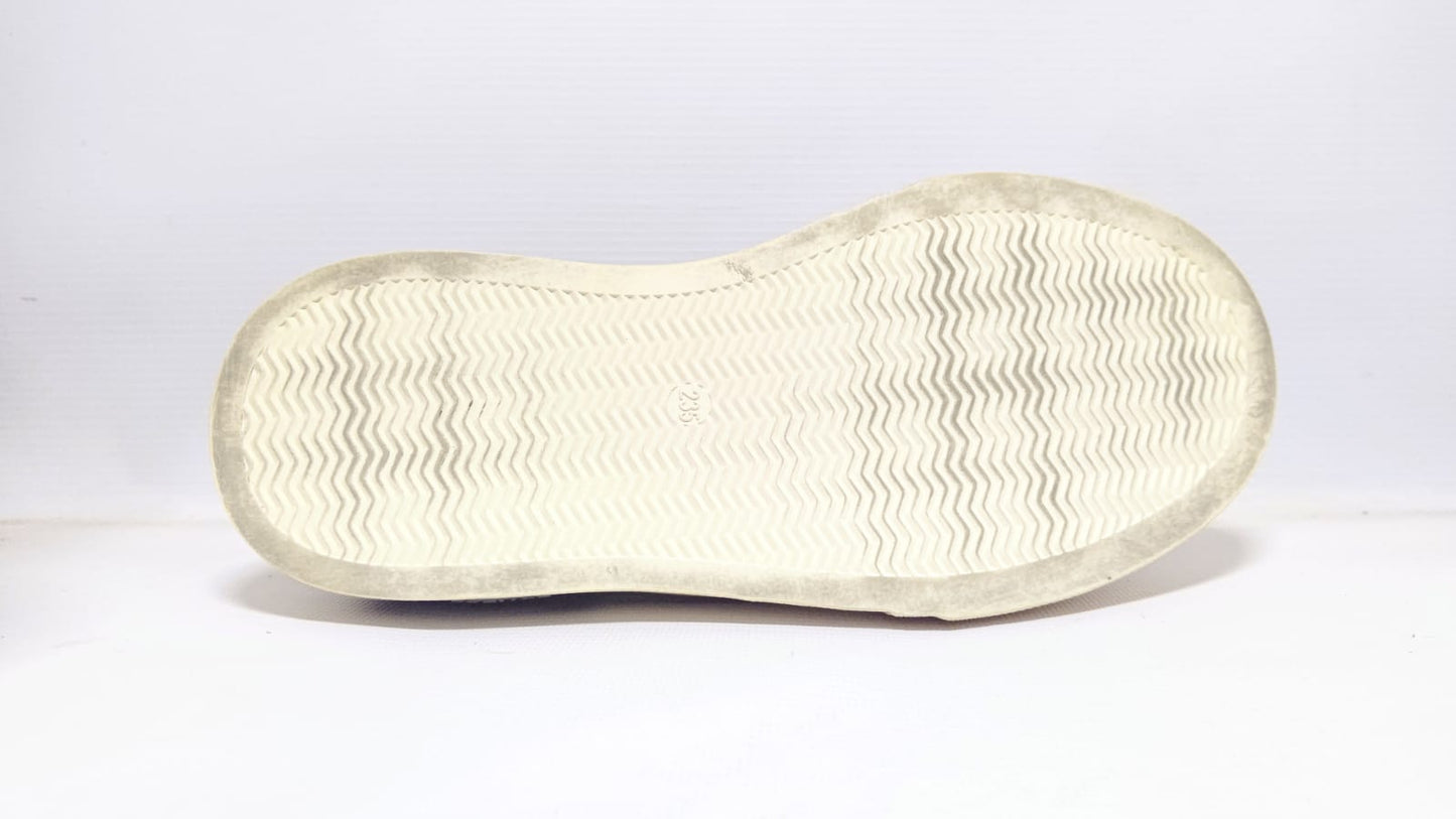 BRANDED SNEAKERS