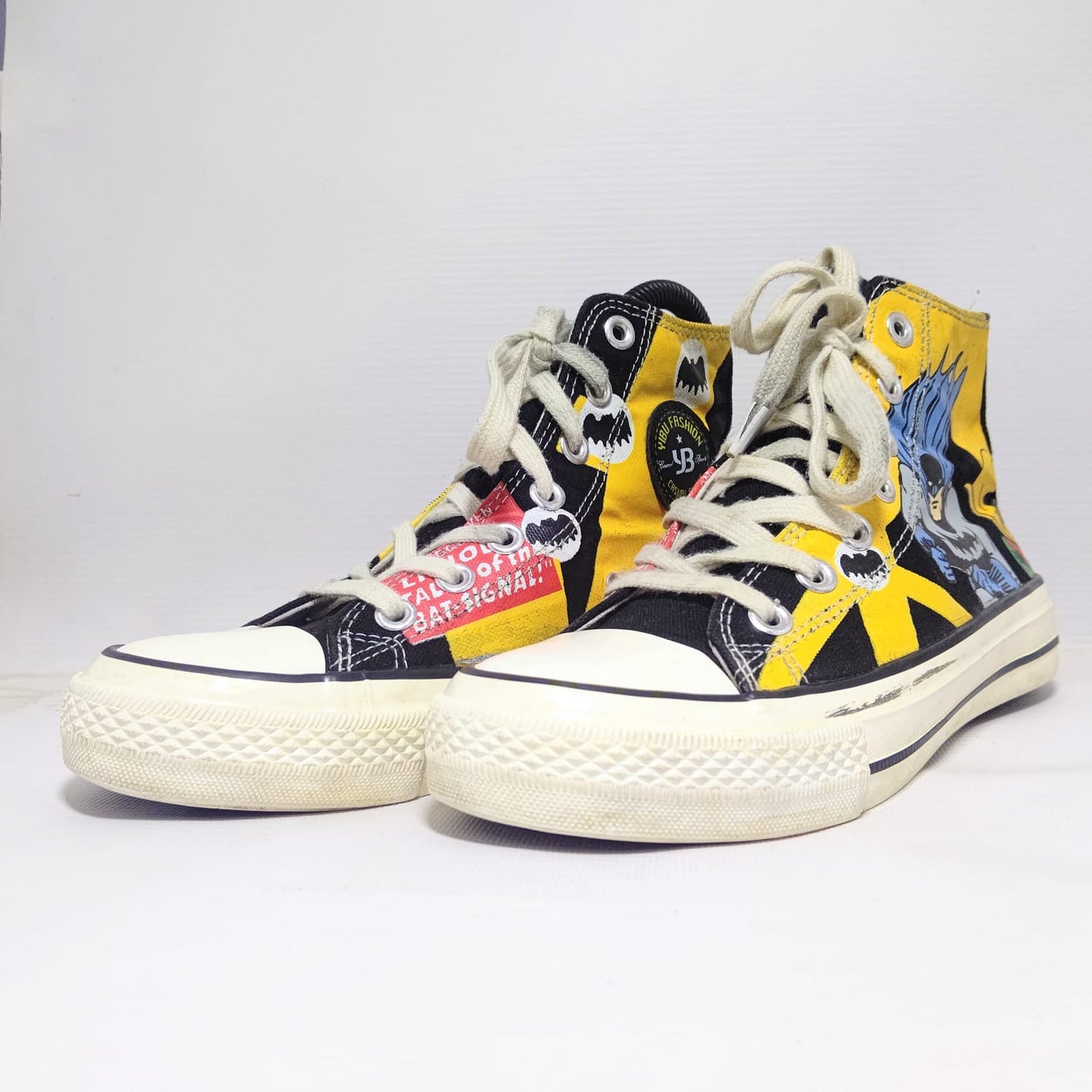 Batman Converse