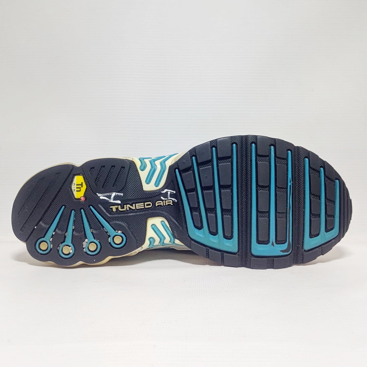 Nike Tuned Air Sneakers