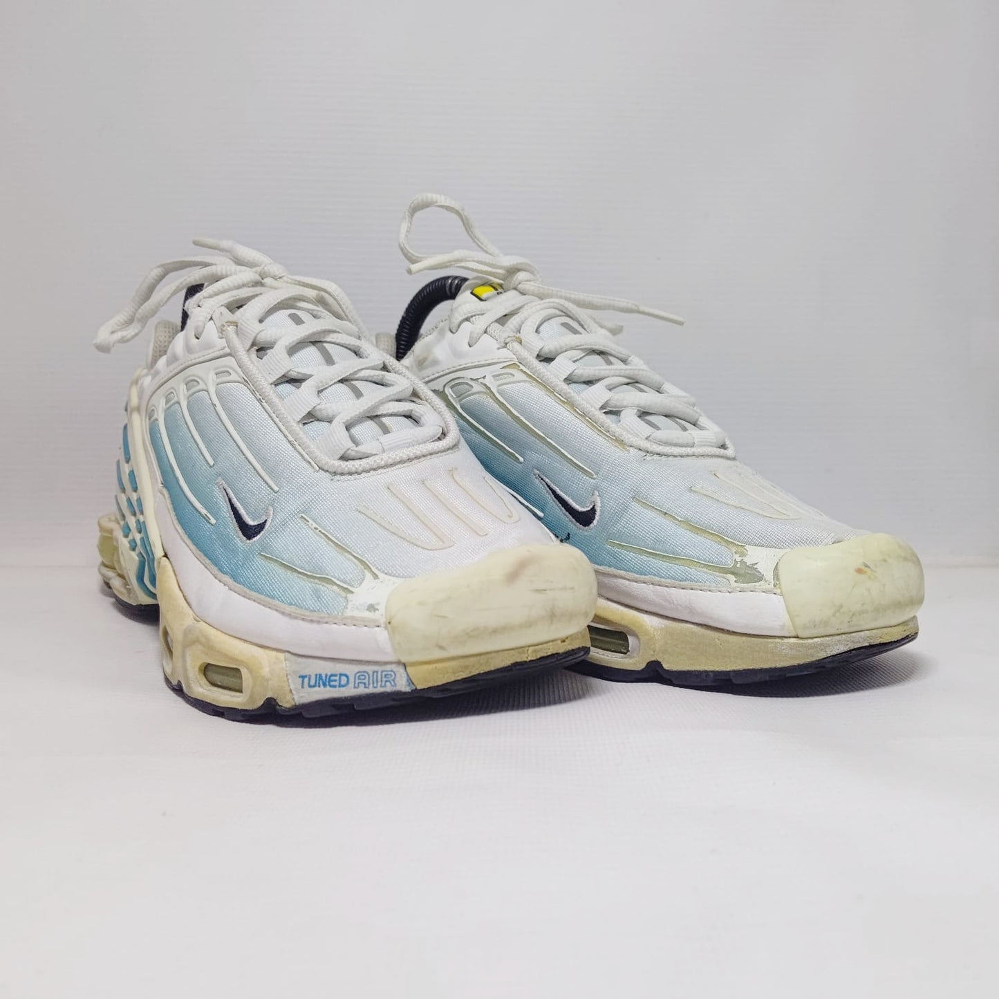 Nike Tuned Air Sneakers