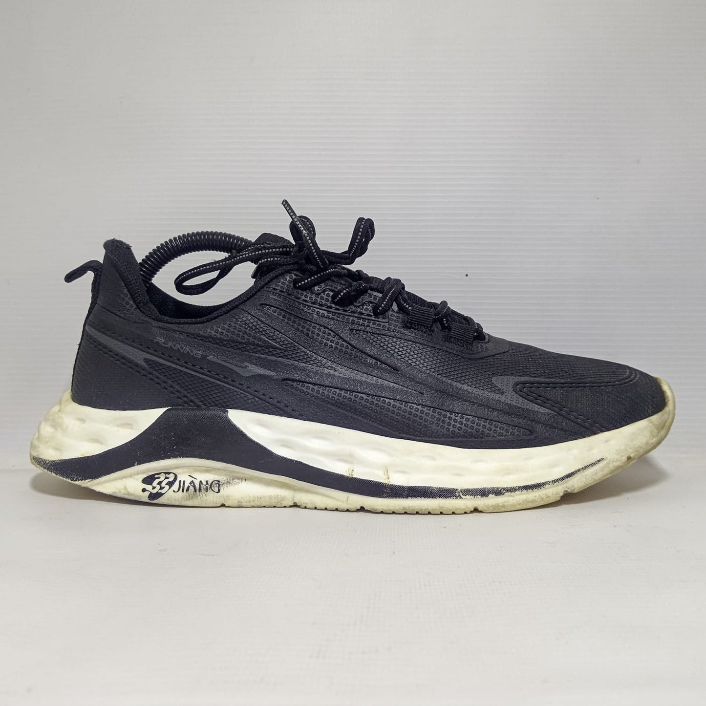 Jiang Shoes