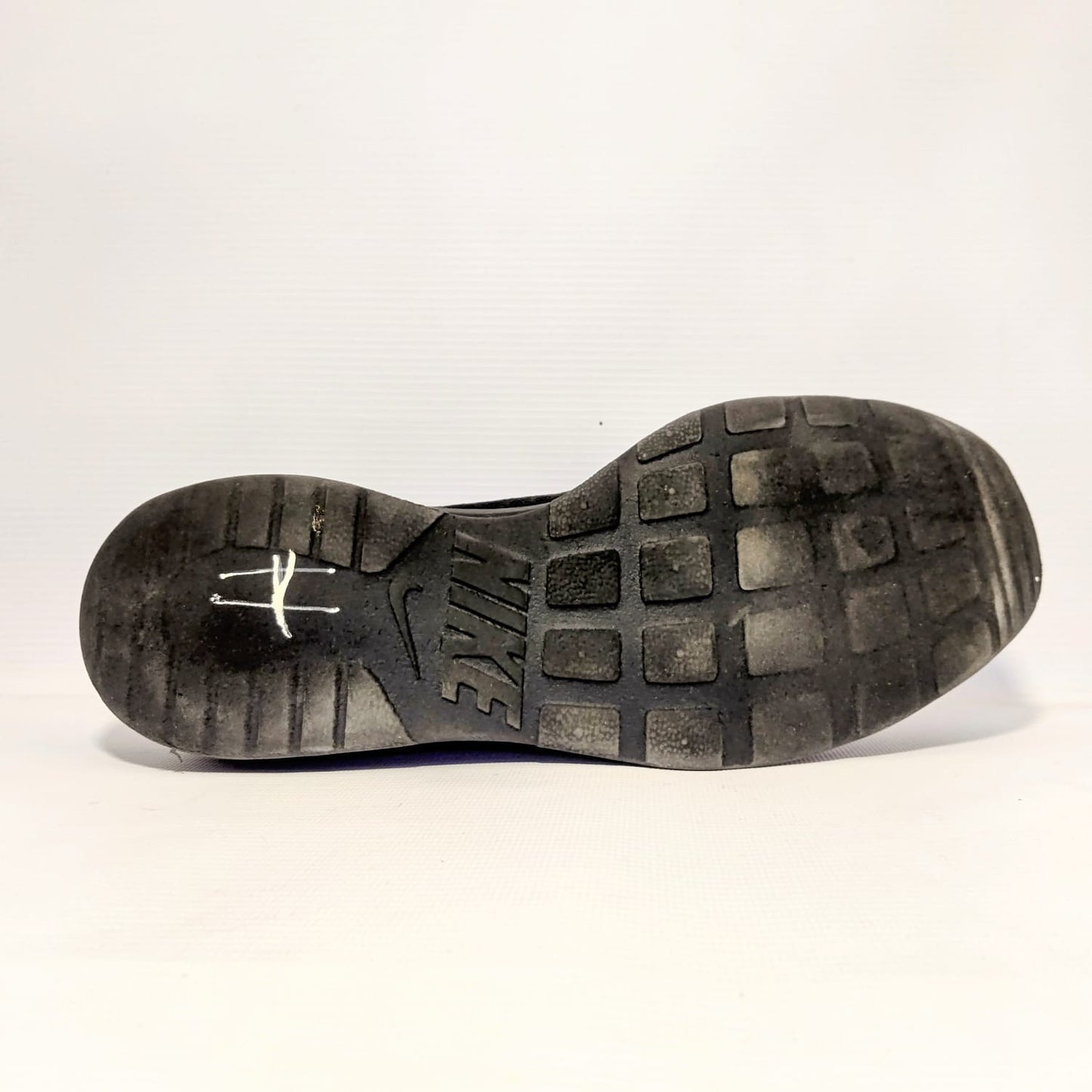 Nike Black Sneakers