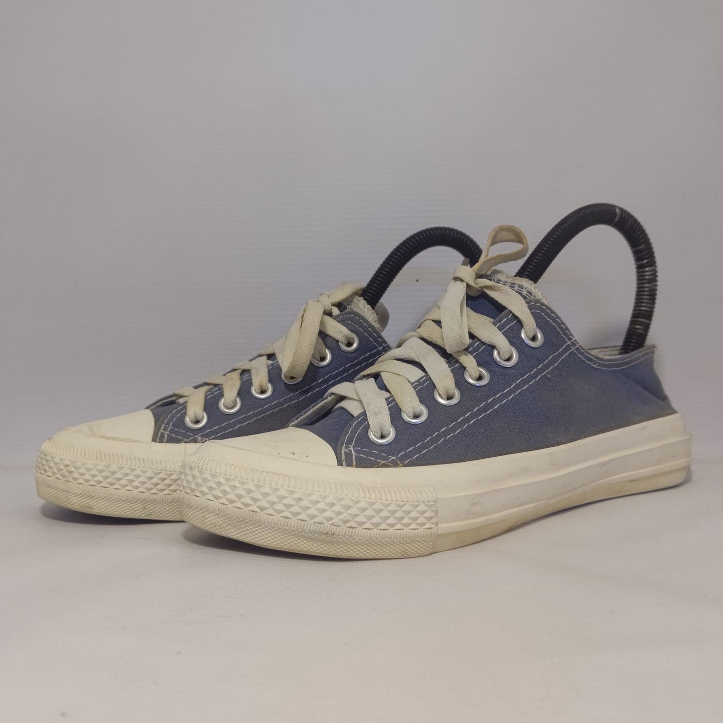 Huanyue Sneakers with fabric top and Rubber Sole For Boys and Girls