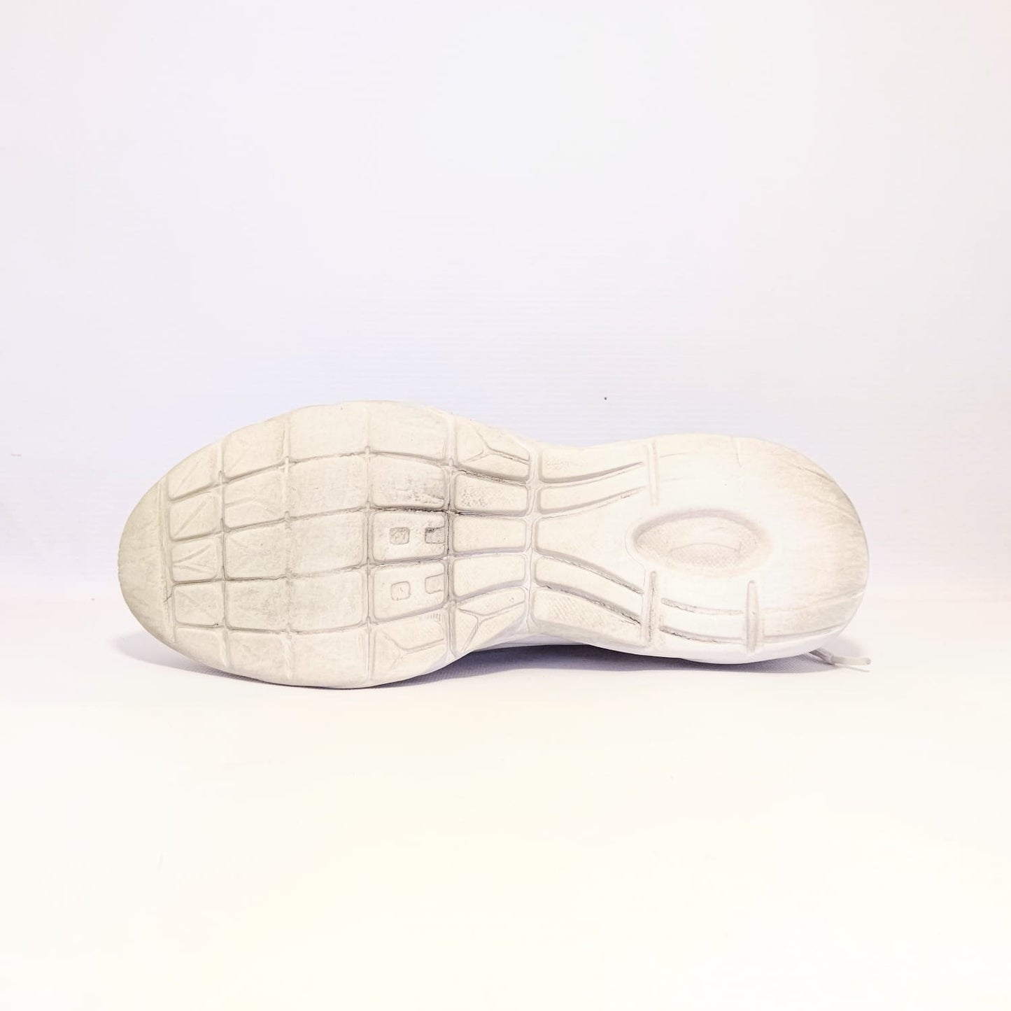 Anta White Athletic Shoes