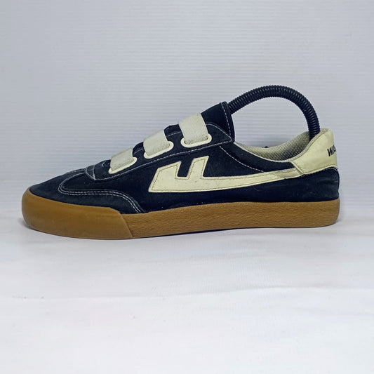 Warrior Casual Sneakers