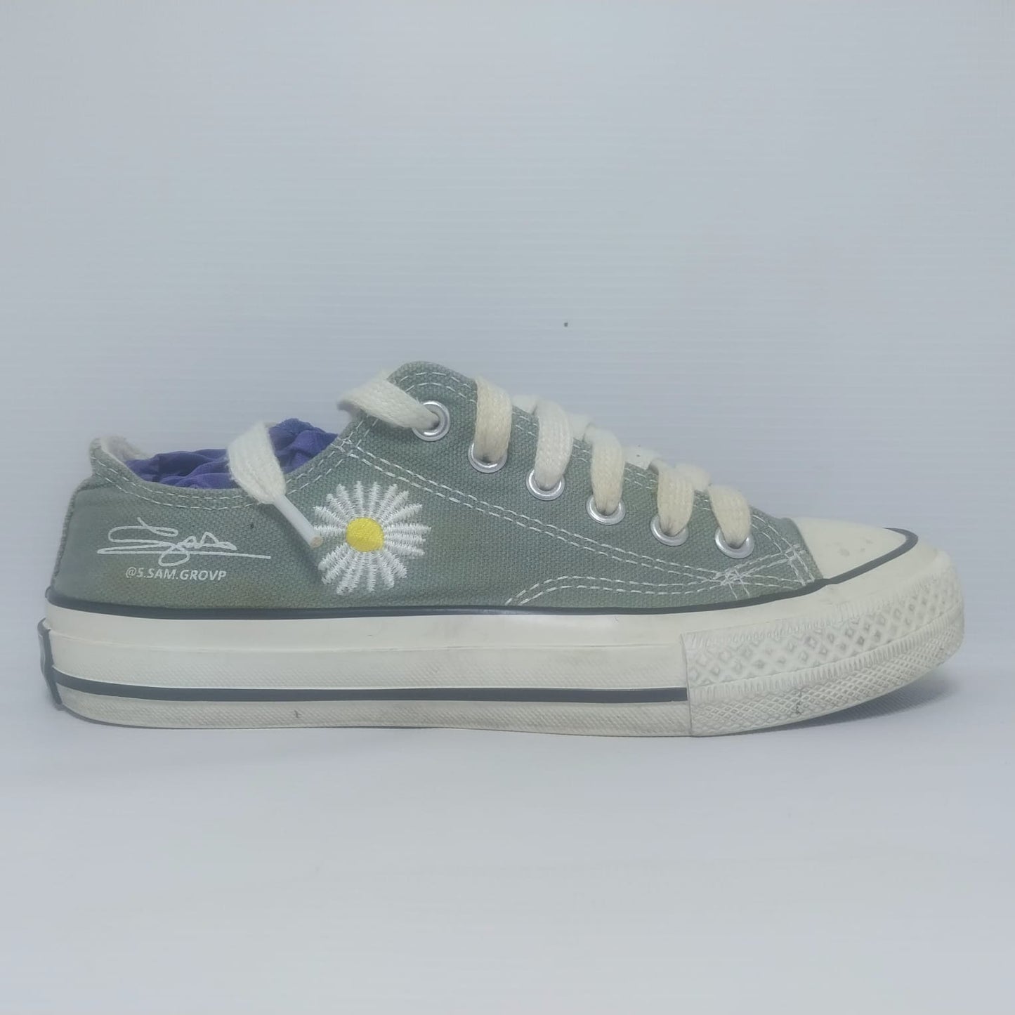 FEI CHI Sneaker with Fabric Top and Rubber Sole for Womens