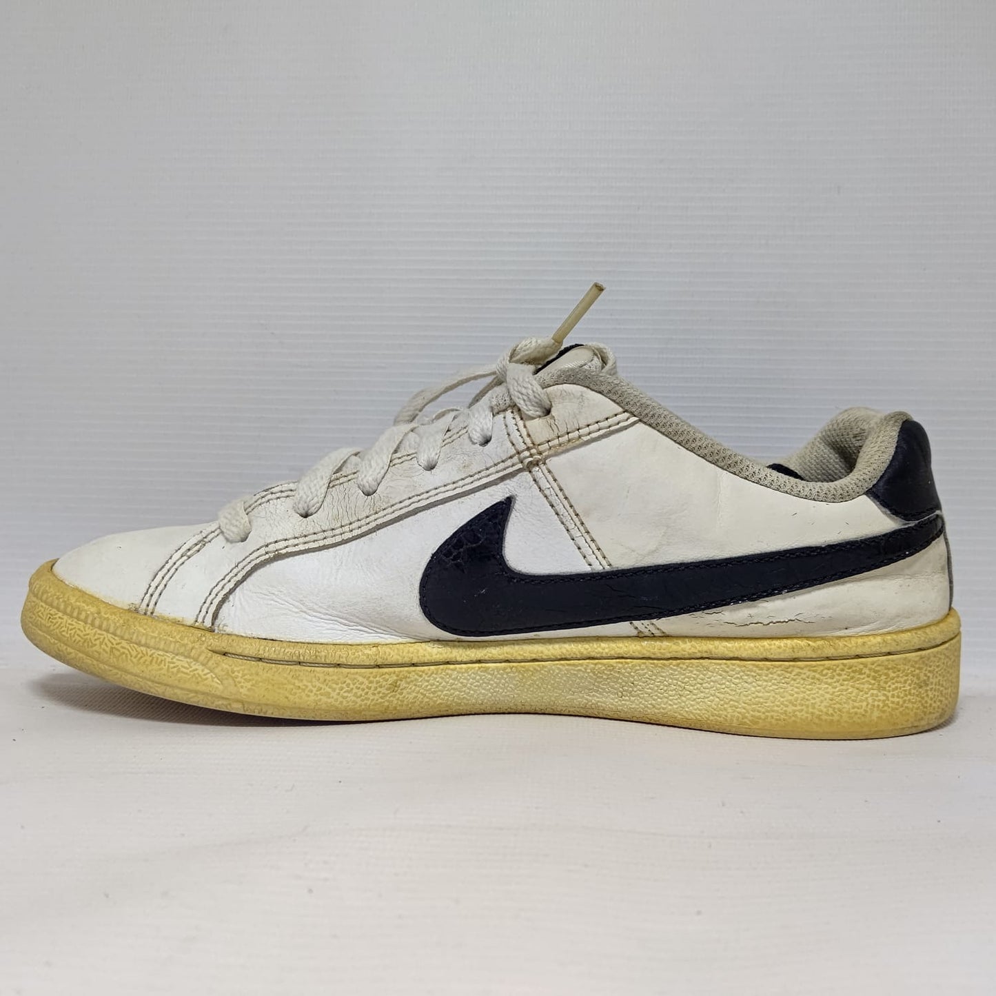 Nike Court Royale Shoes