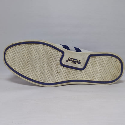 Gold Lion Casual Sneakers