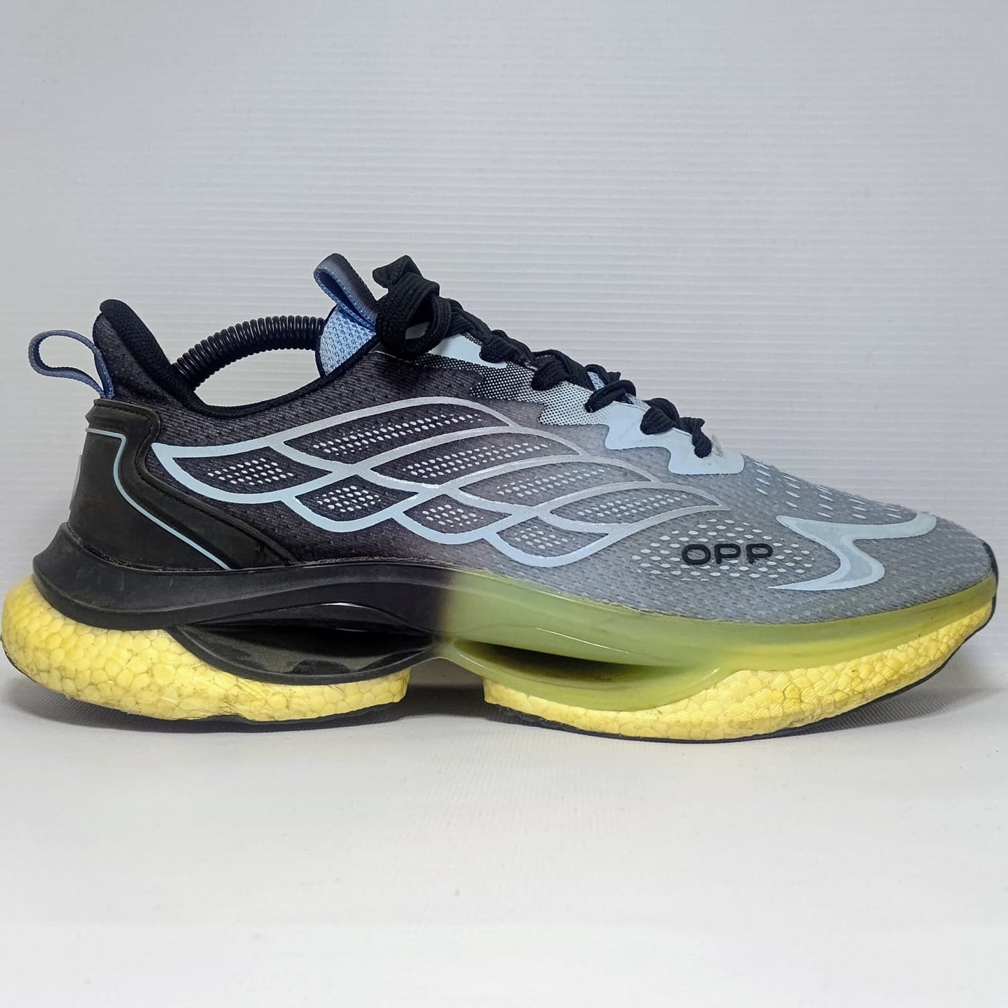 Opp Running Shoes (France)