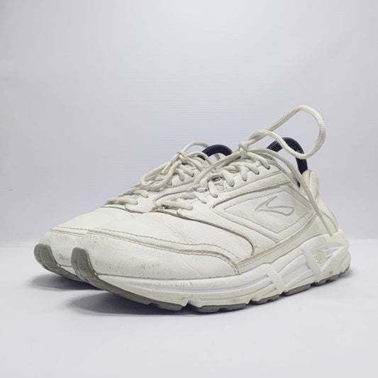 Brooks Addiction Walking