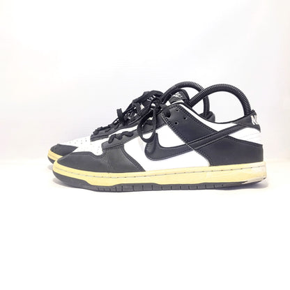 Nike Panda Dunk Sneakers