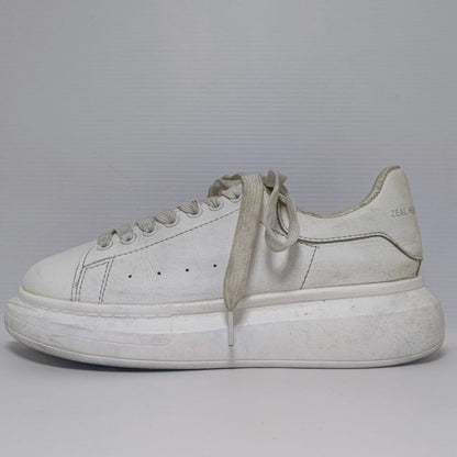 Dragonfly Zeal Heart On Road Withe Leather Shoes for Girls and Womens