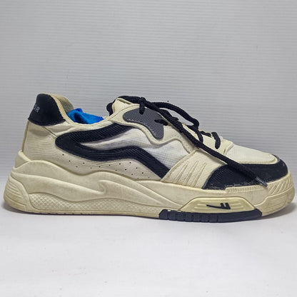 Warrior Breathable Sports Shoes