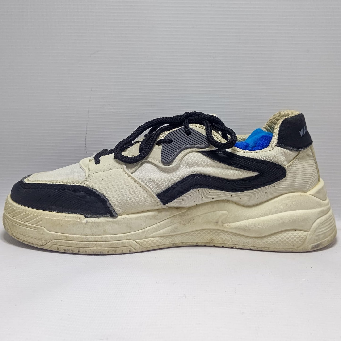 Warrior Breathable Sports Shoes