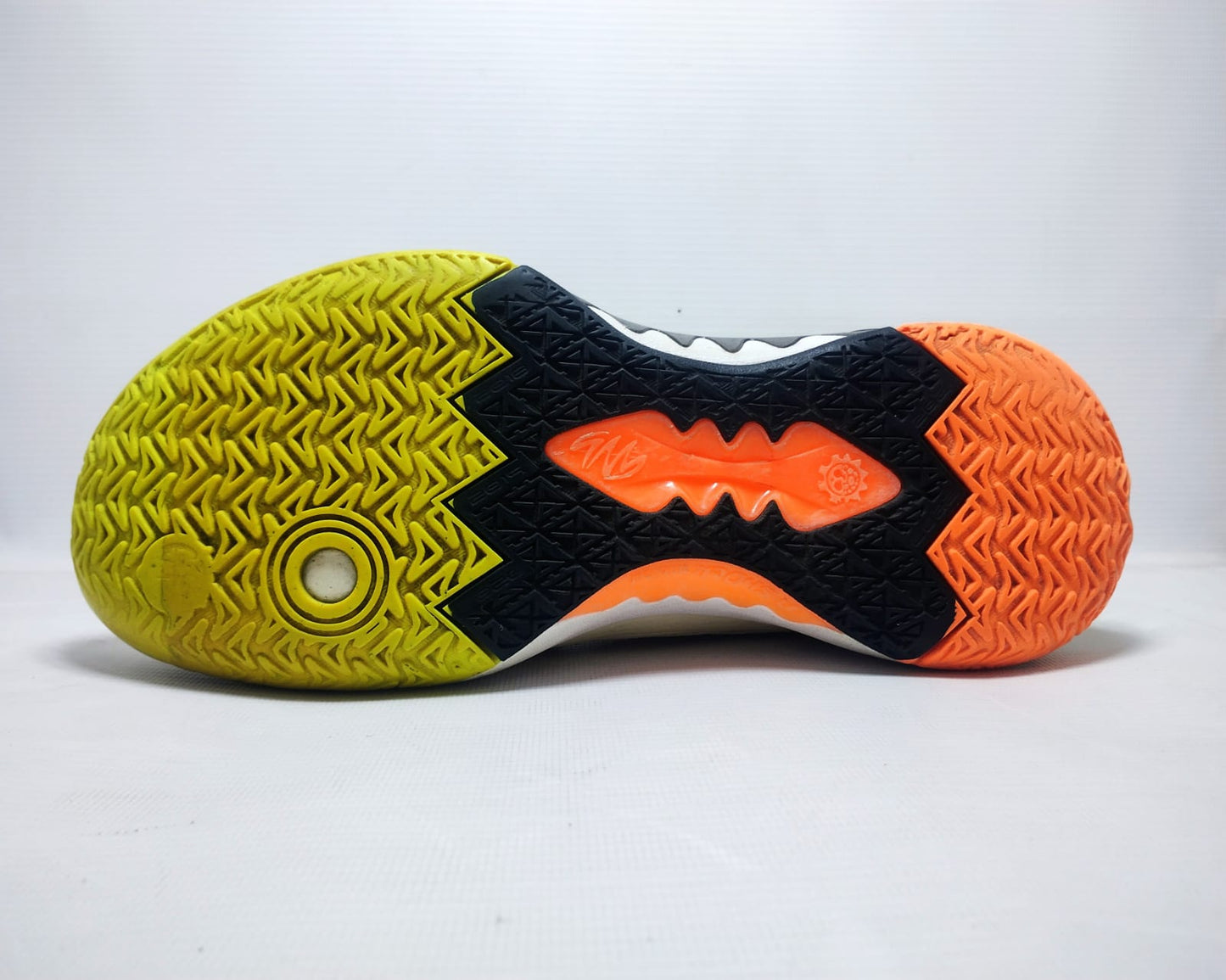 Anta Shock Wave 5 Shoes