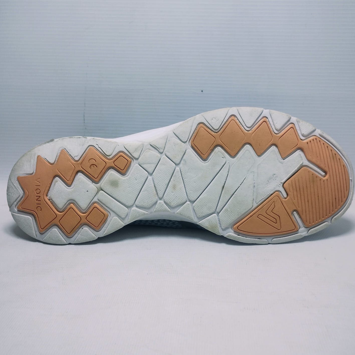 Vionic Brisk Alma lace-up sneaker