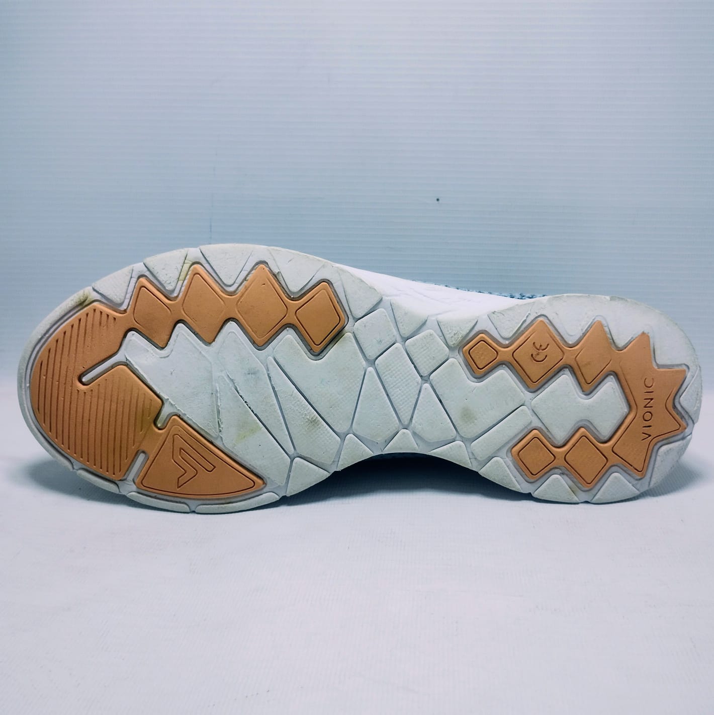 Vionic Brisk Alma lace-up sneaker